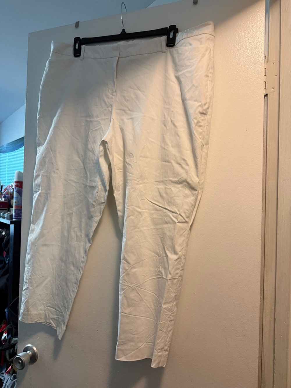 Women’s White Stretch Casual Pants